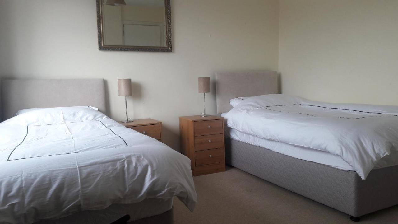 Budget Accommodation - Knocknacarra, Galway Eksteriør billede